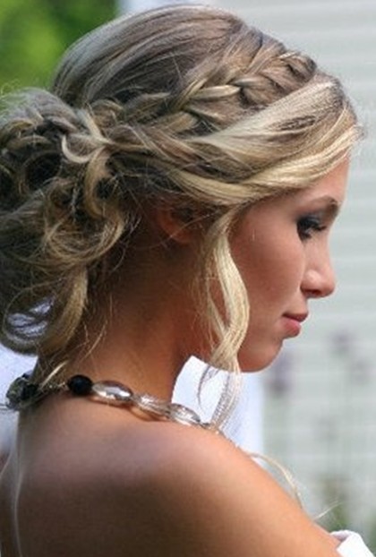 Formal Hairstyles to Make You the Belle of The Ball  Hairstyles Updates